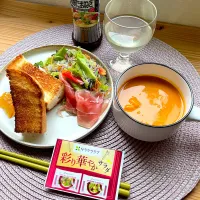 Snapdishの料理写真:彩りサラダにしらすでカルシウムアップ|楽食亭さん