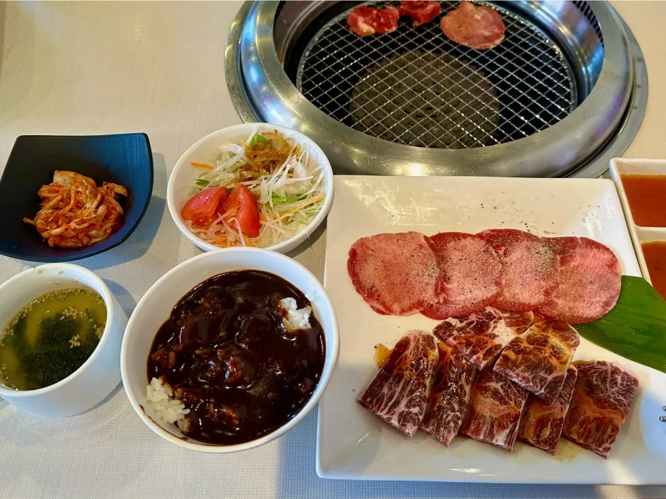 焼肉ランチ🥩バイキングカレー🍛付き|にゃあ（芸名）さん