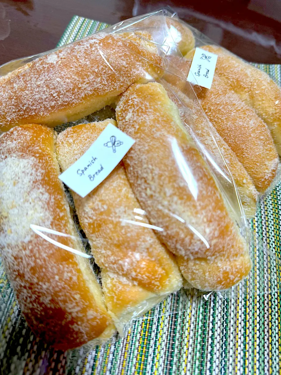 Snapdishの料理写真:Philippine “Spanish Bread”|Laarni Nabongさん