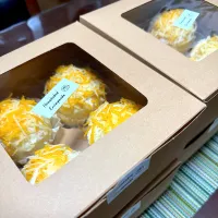 Snapdishの料理写真:Philippine “Ensaymada filled with Cream Cheese”|Laarni Nabongさん