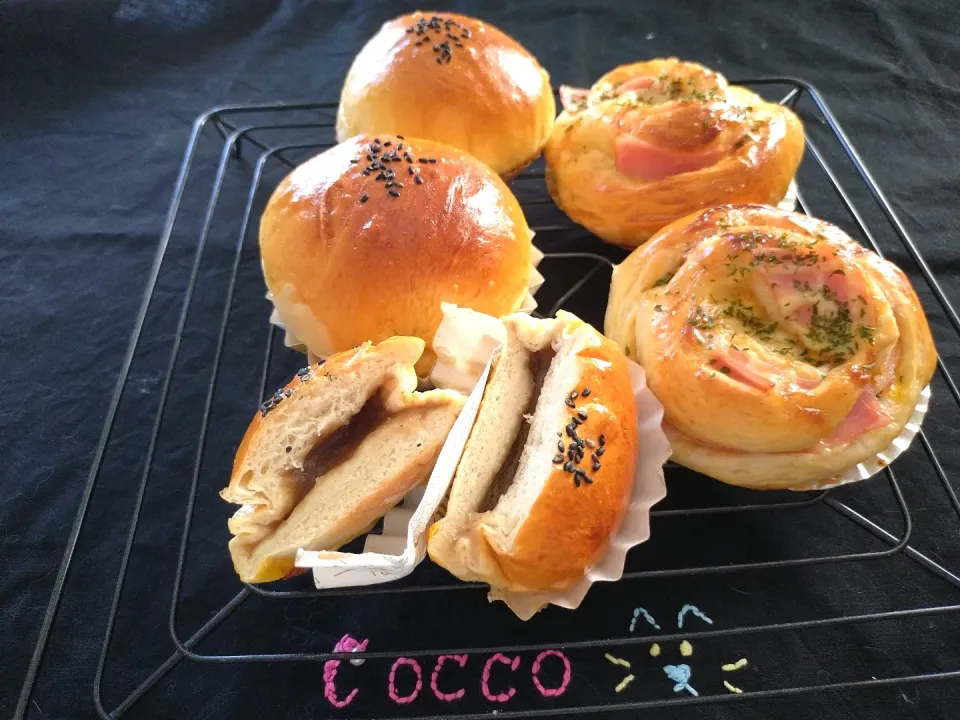 Snapdishの料理写真:甘栗あんパン&ハムマヨパン✨|cocco+さん