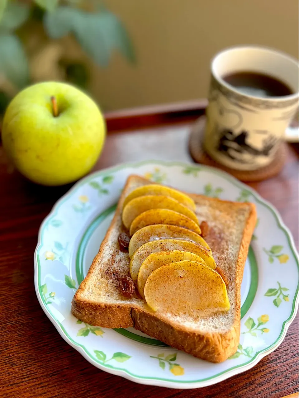 黄王アップルシナモントースト🍏Yellow King Apple Cinnamon Toast|アッコちゃん✨さん