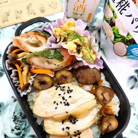 「液みそ　ど・みそ監修　濃厚みそ」を使ってみたSnapdishの料理・レシピ写真:🔷レンジde発酵調味料三昧な柔らかみそ鶏の🍱のっけ弁当🍁🍂🌰🔷