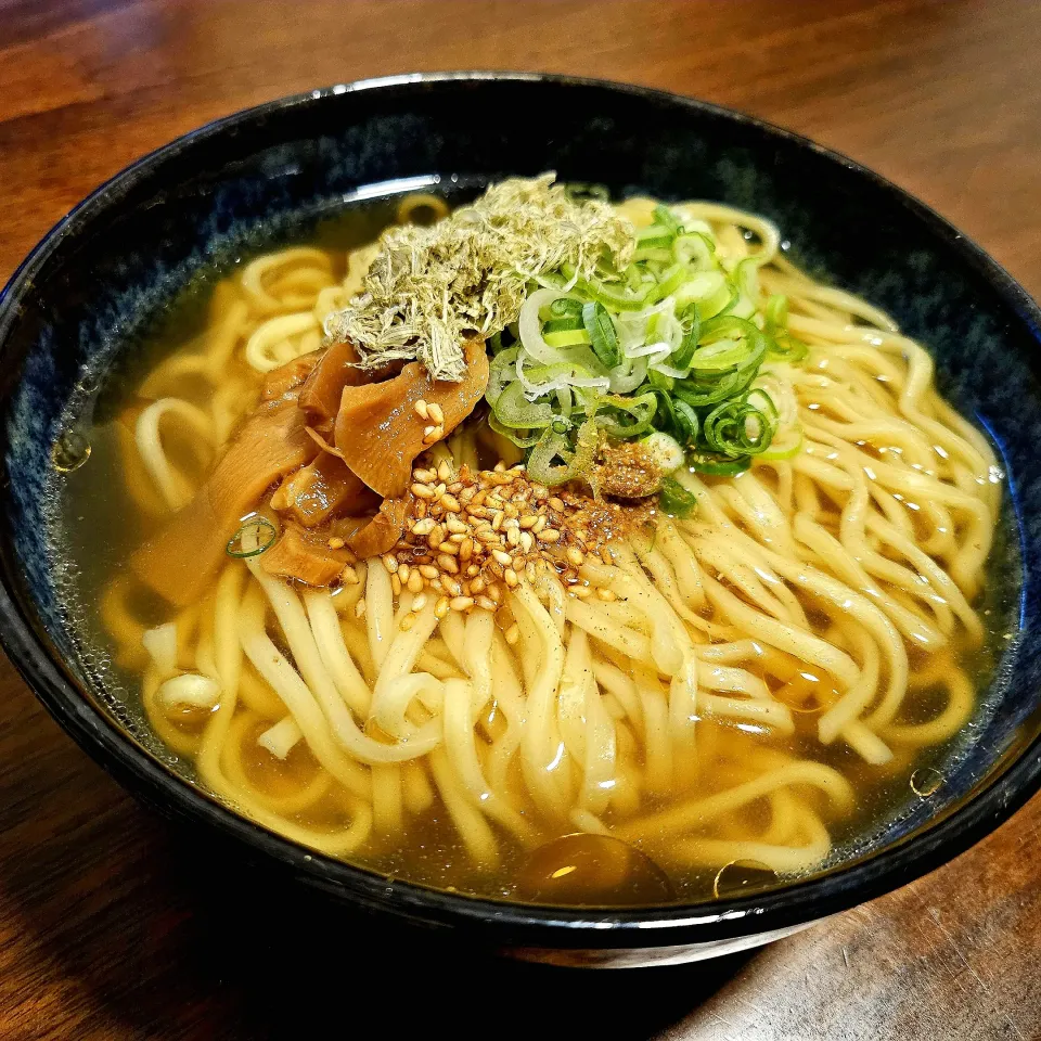 おでん出汁で塩ラーメン|にきじろうさん