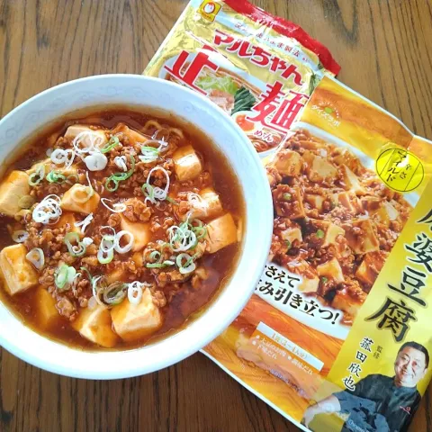 「菰田欣也監修 麻婆豆腐の素 マイルド」を使ってみたSnapdishの料理・レシピ写真:マルコメ秋の新商品で麻婆ラーメン🍜