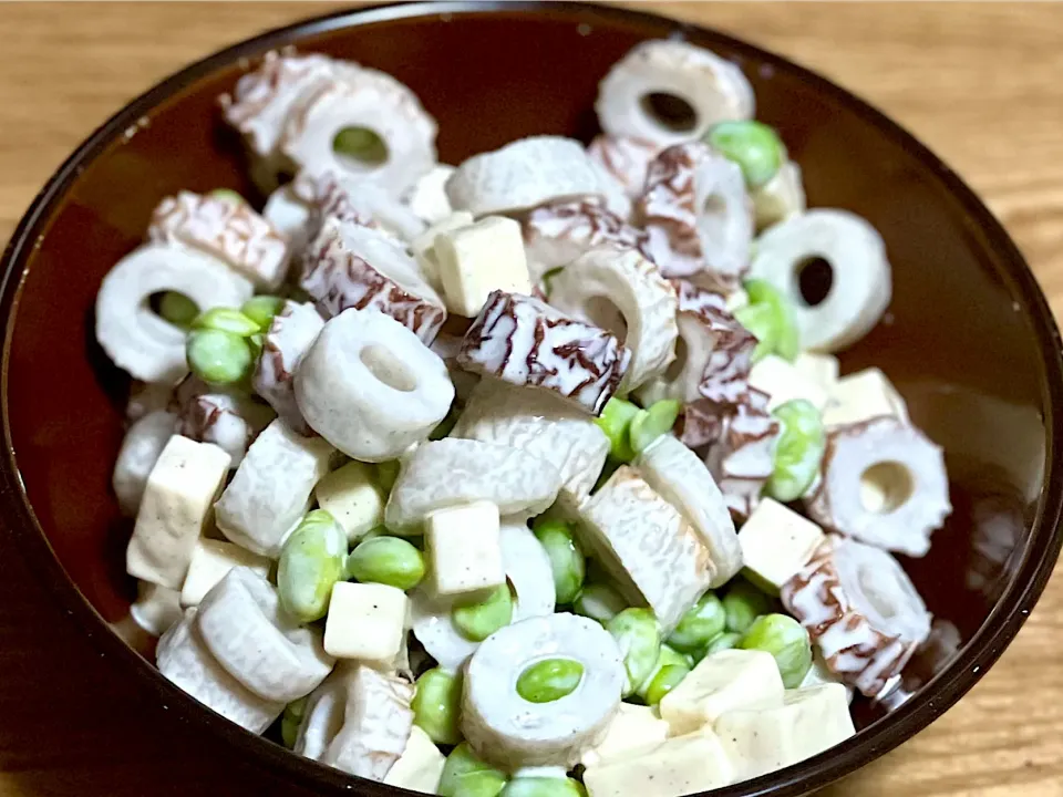 ☆枝豆とちくわとチーズのサラダ|まぁたんさん