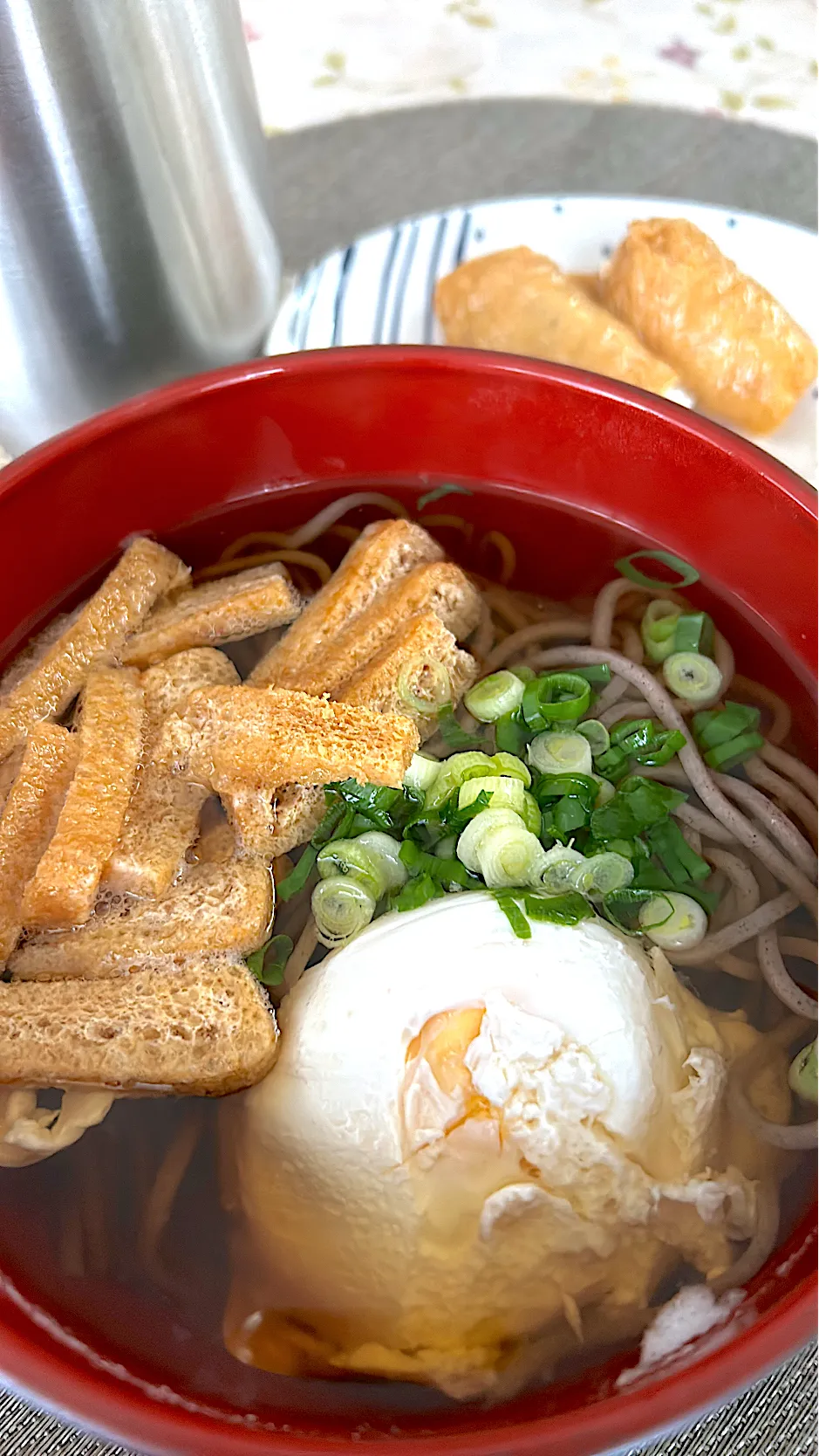 Snapdishの料理写真:肌寒いので 温かいお蕎麦 です|🍒ふみりん🍒さん