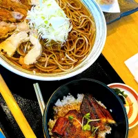 Snapdishの料理写真:山形蕎麦焔蔵松島店で。冷やし鶏そばと鰻小丼|ちはるさん