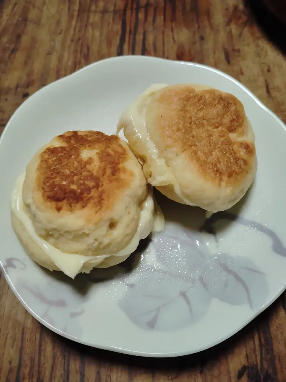 米粉パンのチーズサンド|由紀子さん