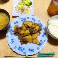 揚げじゃがいものそぼろ煮|さきさん