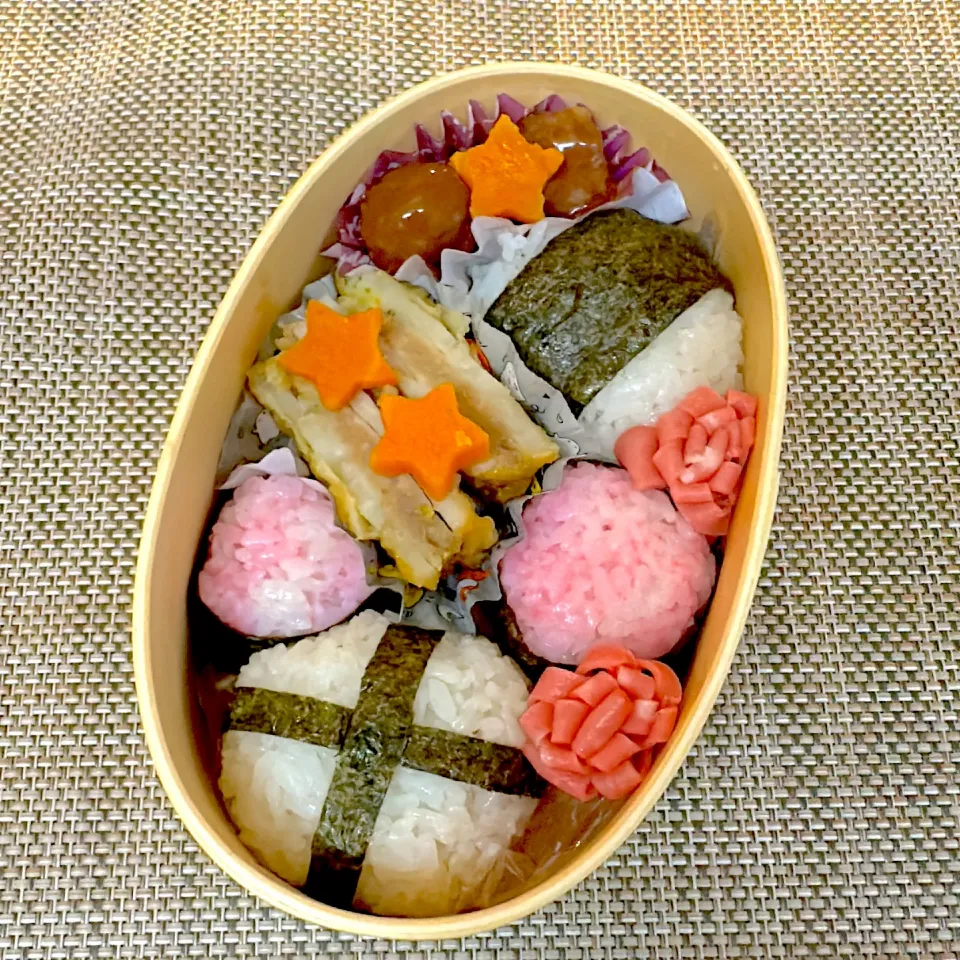 おにぎり弁当。娘ちゃん弁当。|ゆーこ。さん