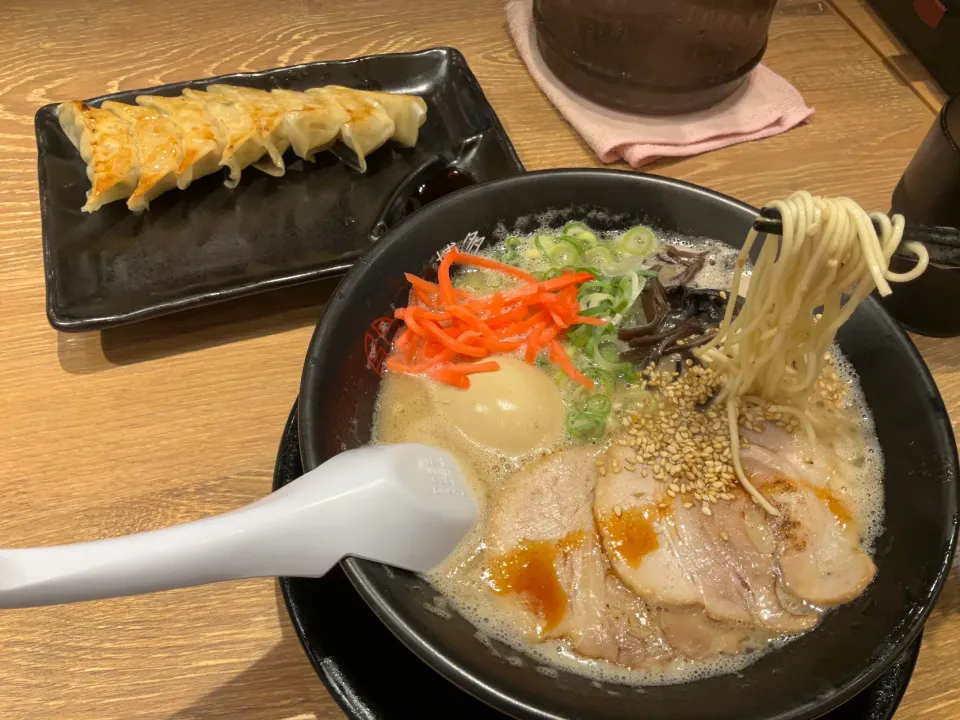 Snapdishの料理写真:福岡での麺活|Takeshi  Nagakiさん