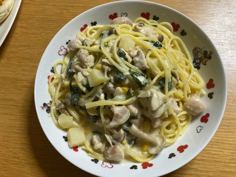 チキンとほうれん草のクリームパスタ|ここなりさん