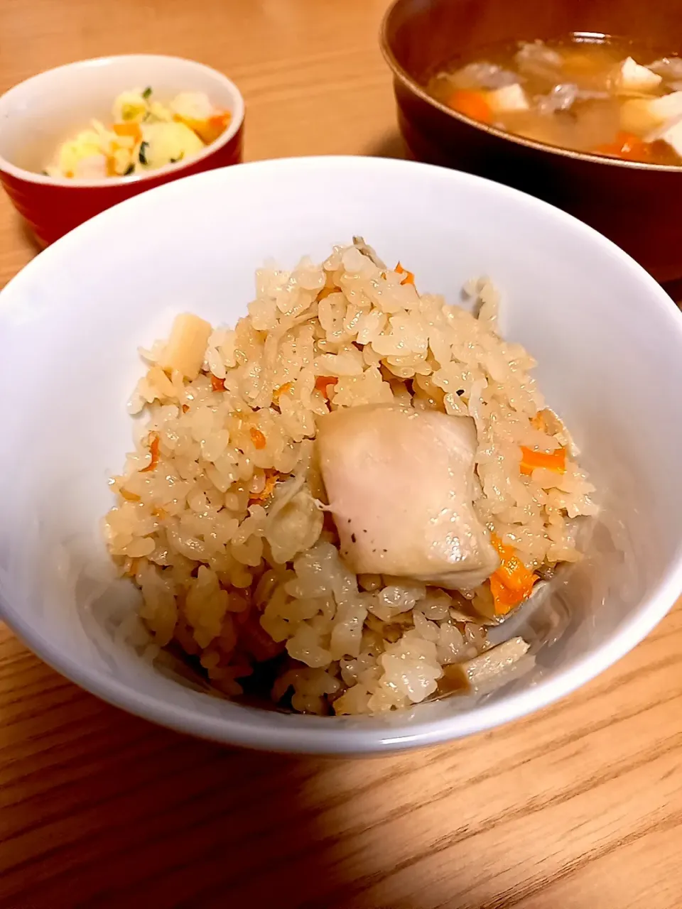 鶏肉と鮭フレークで釜飯風炊き込みご飯|狛犬さん