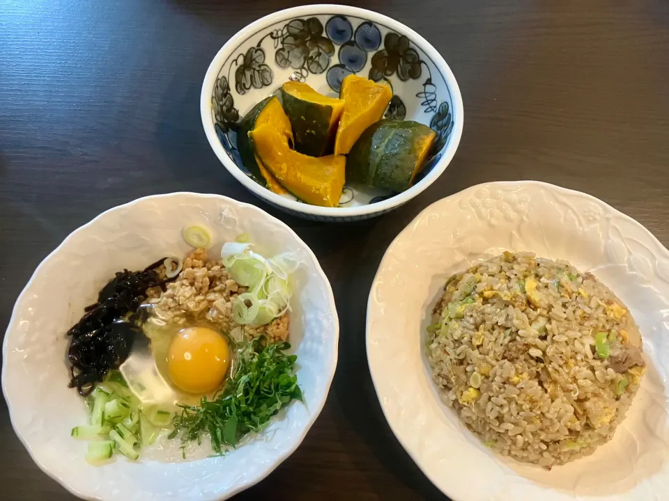 Snapdishの料理写真:炒飯、納豆卵、蒸しかぼちゃ|tatsuponさん