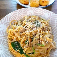 Snapdishの料理写真:ガーリック醤油パスタ、スイートポテト|Masamiさん