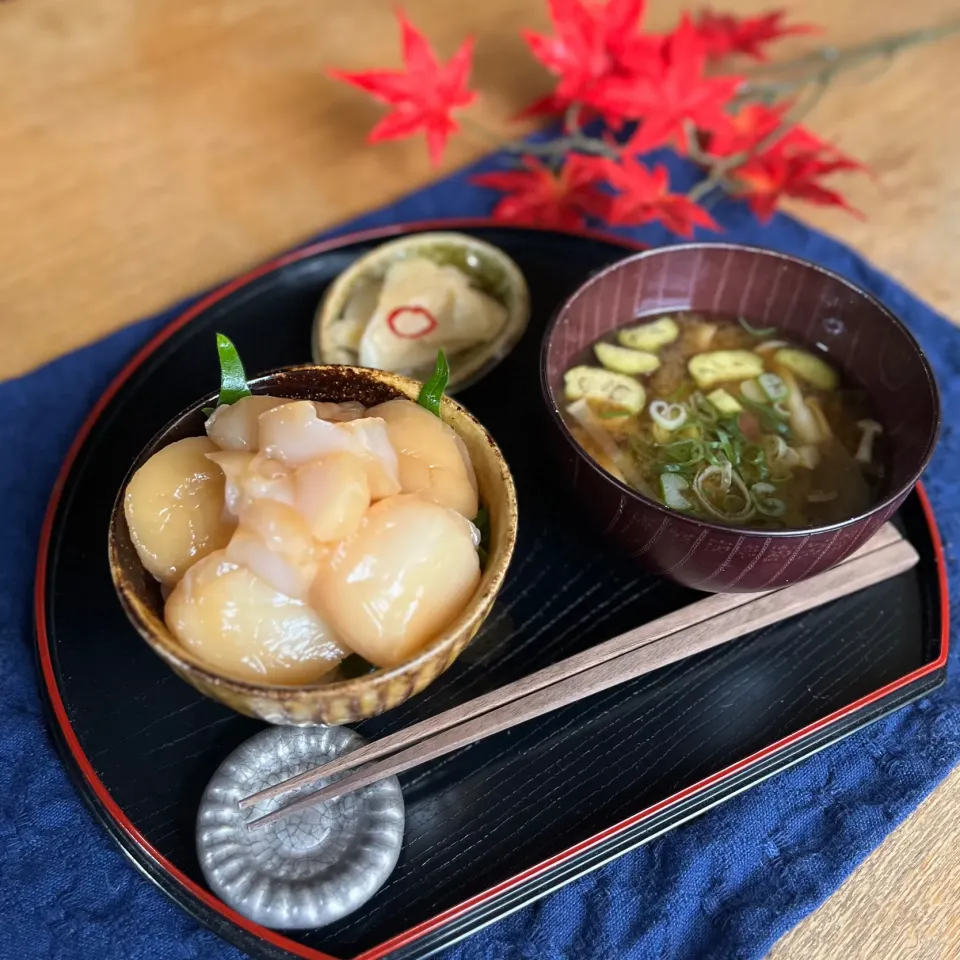 帆立貝柱の漬け丼♡|さとみこさん