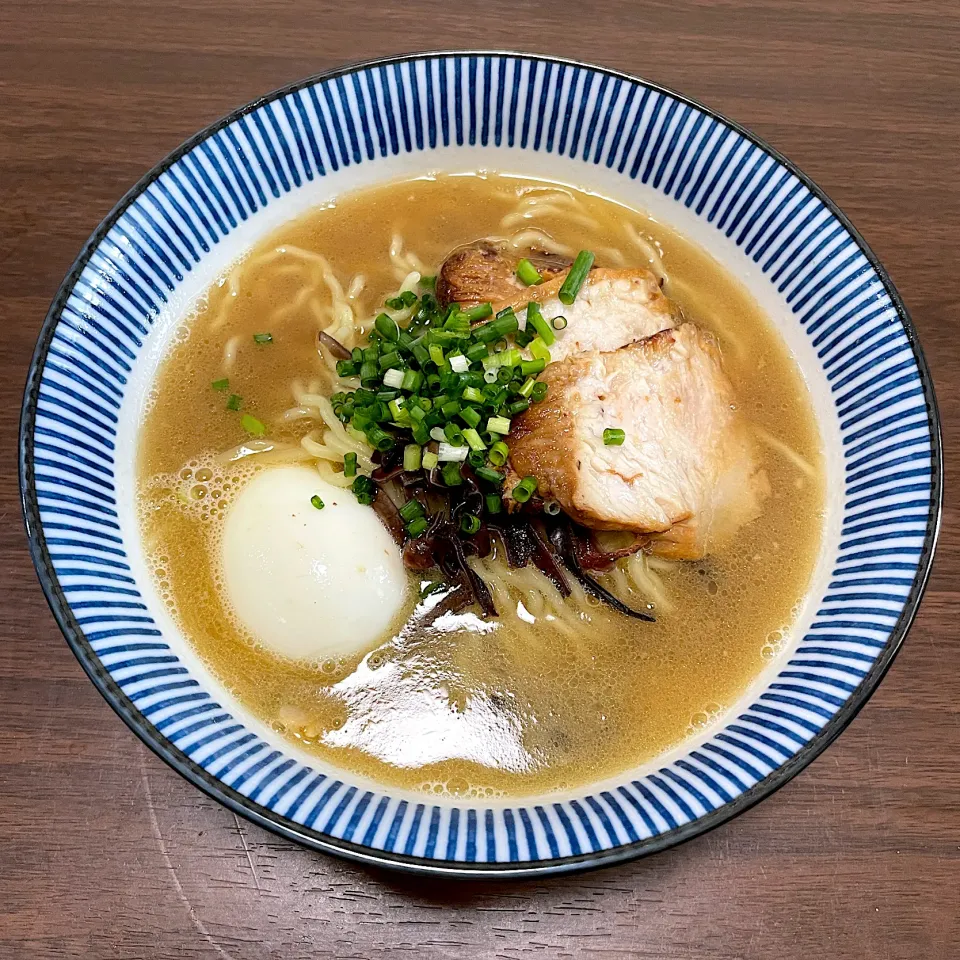 鶏白湯醤油ラーメン|dashi menjiroさん