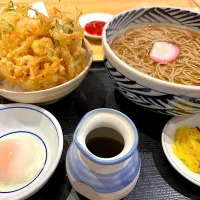 Snapdishの料理写真:筋トレオフの日、麺チート爆食定食|芹沢ゴロウさん