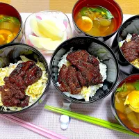 Snapdishの料理写真:３人晩ごはん♪大豆でカツ丼~(^^)❤︎|いつくしみちゃんさん