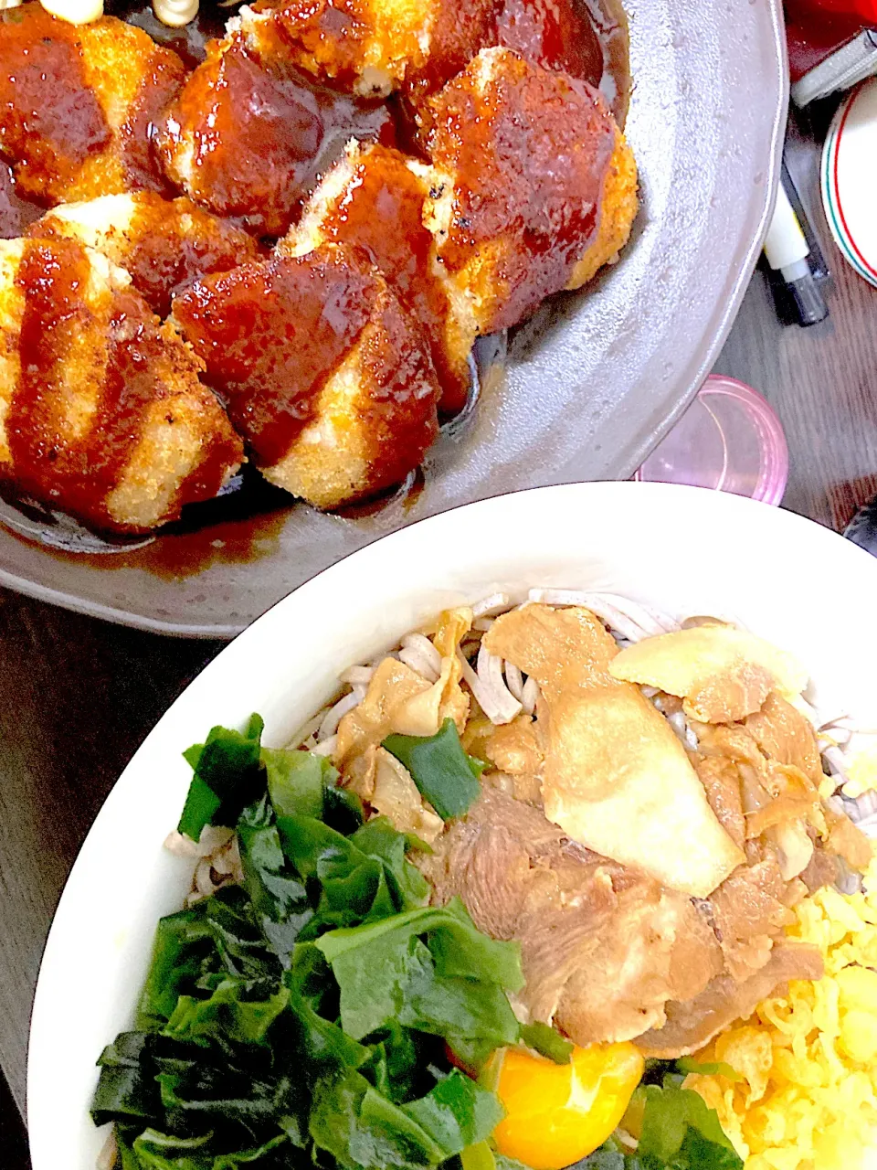 肉ワカメ蕎麦、梅シソチキンカツ|まみみさん