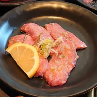 Snapdishの料理写真:米沢・焼肉さかのの上タン塩|すーさん