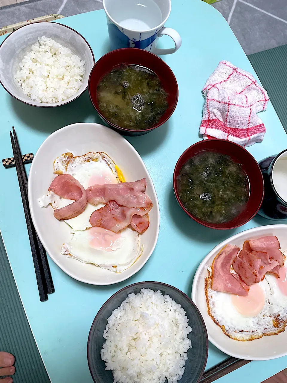 Snapdishの料理写真:目玉焼きベーコン|ちーちゃんさん