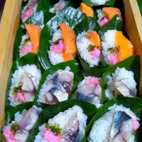 Snapdishの料理写真:新米で柿の葉寿司🍣んまぁ〜♪|さくらんぼさん