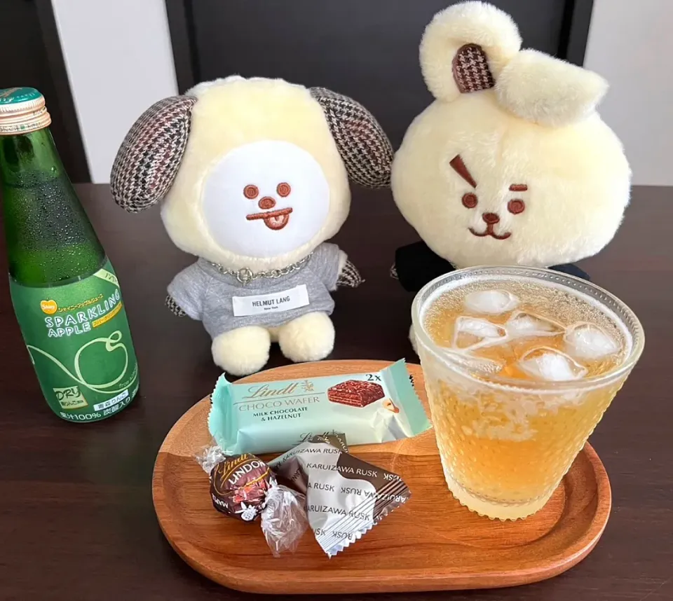 Snapdishの料理写真:リンドール&チョコウェイファー|emiさん