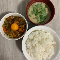 Snapdishの料理写真:カワハギユッケとご飯と味噌汁|天ぷらアイスさん