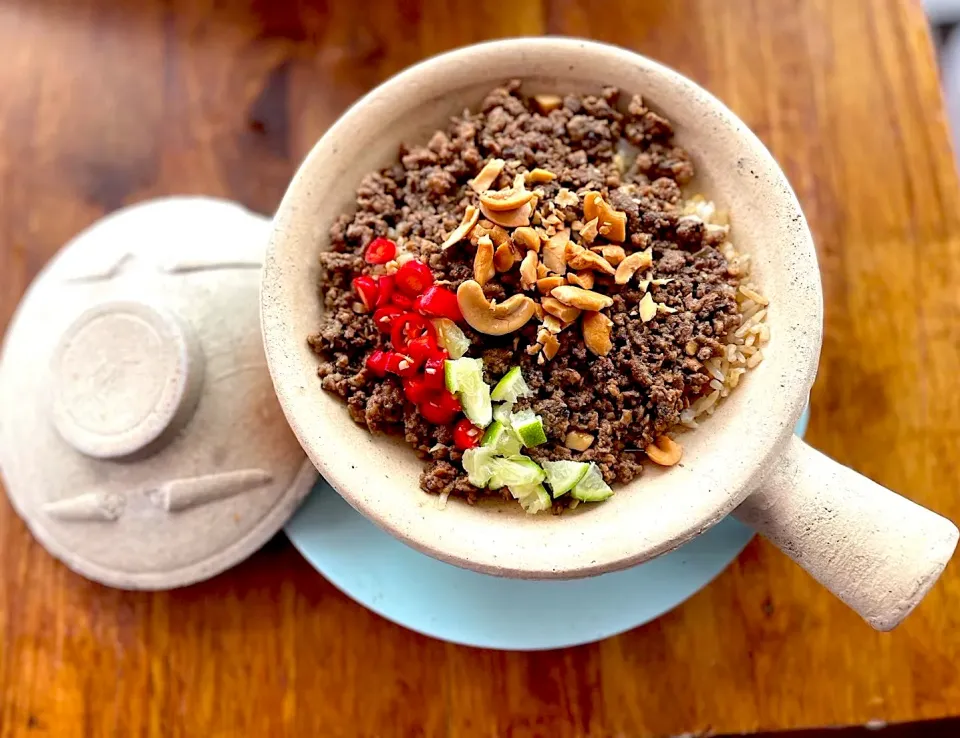 Baked rice in clay pot with chinese black olive💜ข้าวอบหนำเลี๊ยบ|💟Lookbua Chiangmai Thai Food💟さん