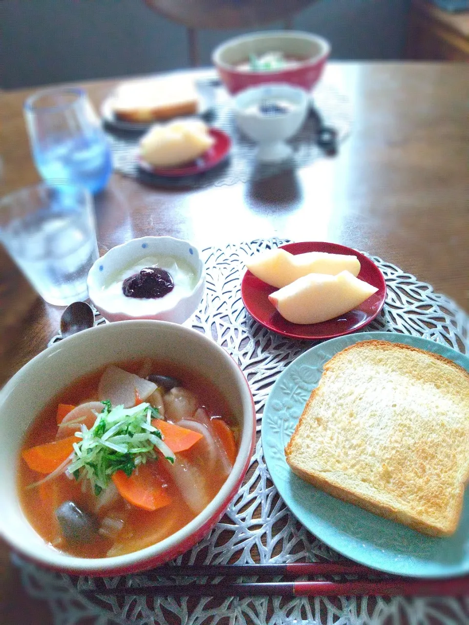 朝ごはん☔！|まめころさん