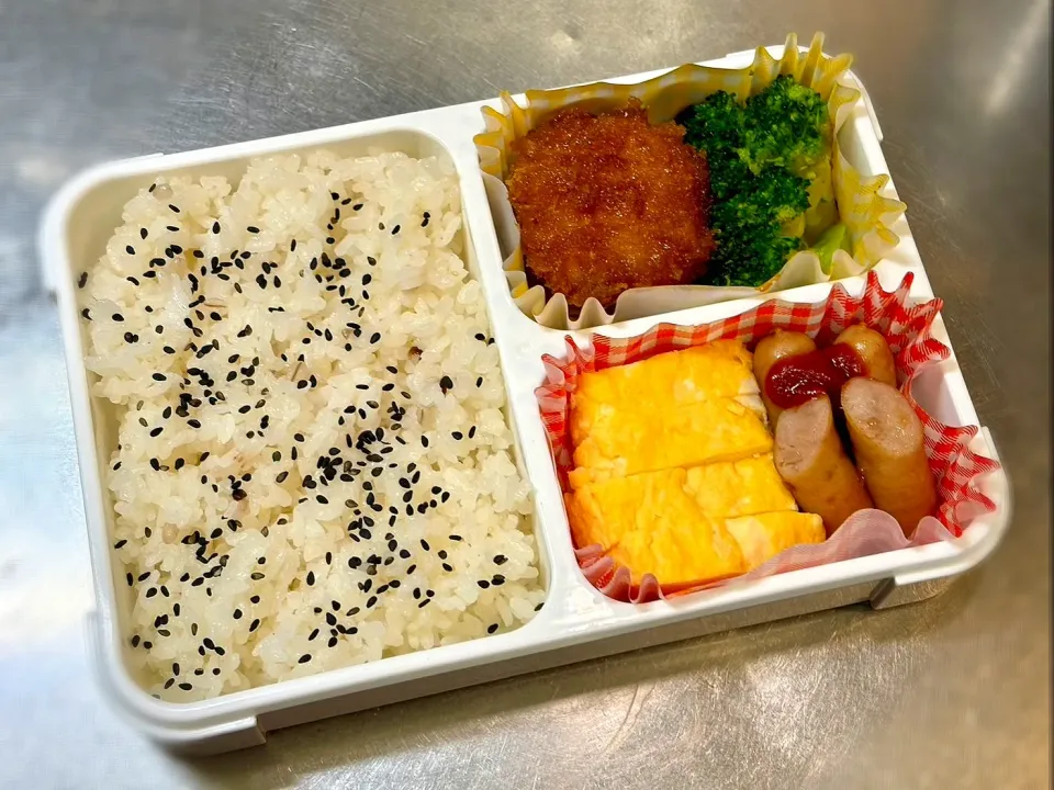 Snapdishの料理写真:中学生弁当 2024/09/28(土)【夫 作】|どかどかさん