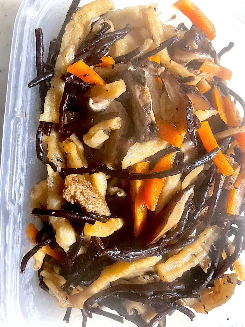 ひじきと干し大根の煮物|ころりんさん