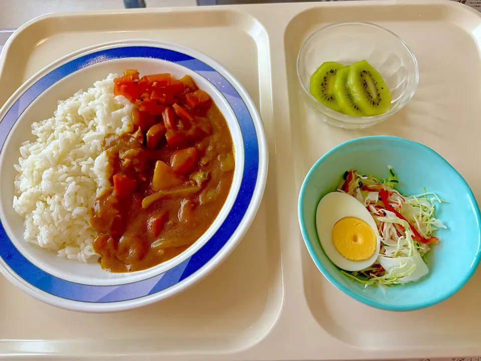 10/7のお昼の病院食~シーフードカレー~|ゆかｕさん