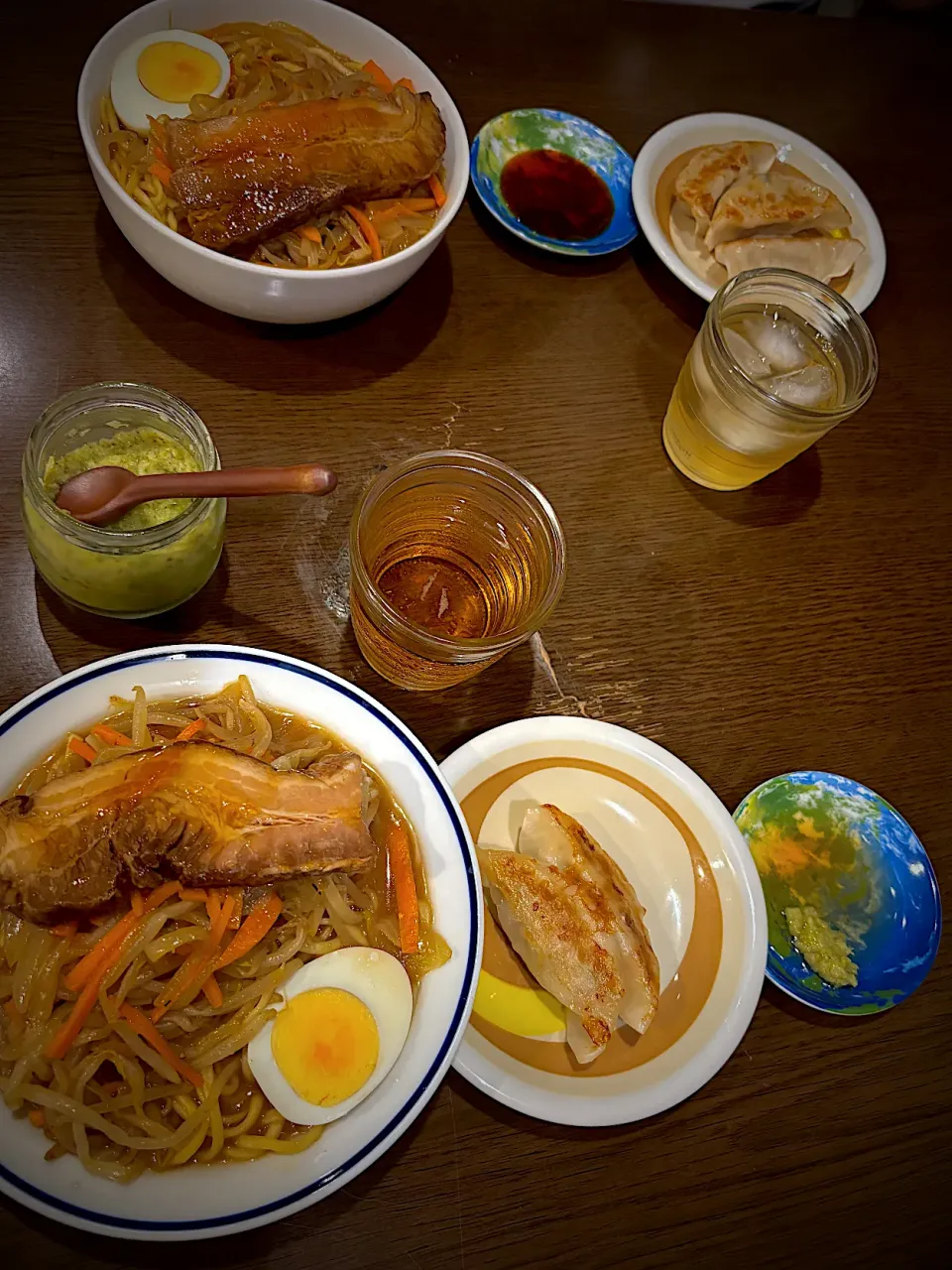 豚バラ肉煮の豚骨醤油ラーメン　焼き餃子|ch＊K*∀o(^^*)♪さん