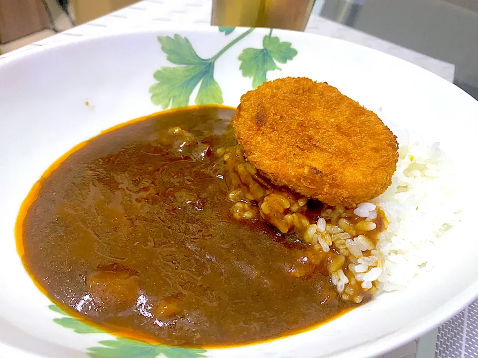 手抜きレトルトカレー&惣菜コロッケ|単身赴任のっちさん