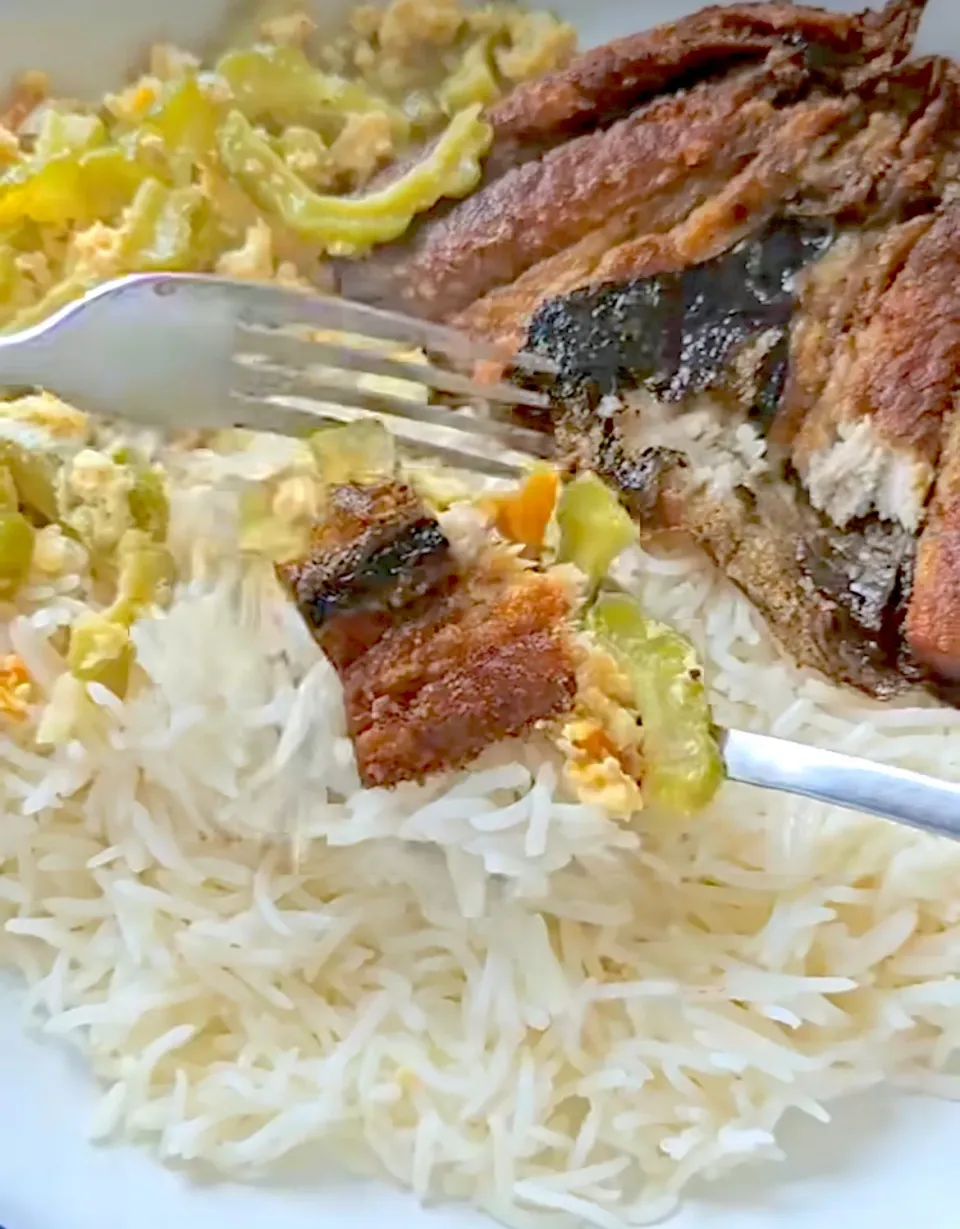 Basmati rice, fried bangus milkfish, and sauteed ampalaya bittermelon|🌺IAnneさん