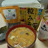 Snapdishの料理写真:2024/10/08の食事メニューは氷雨が2日間続く為豚汁| Tarou  Masayukiさん