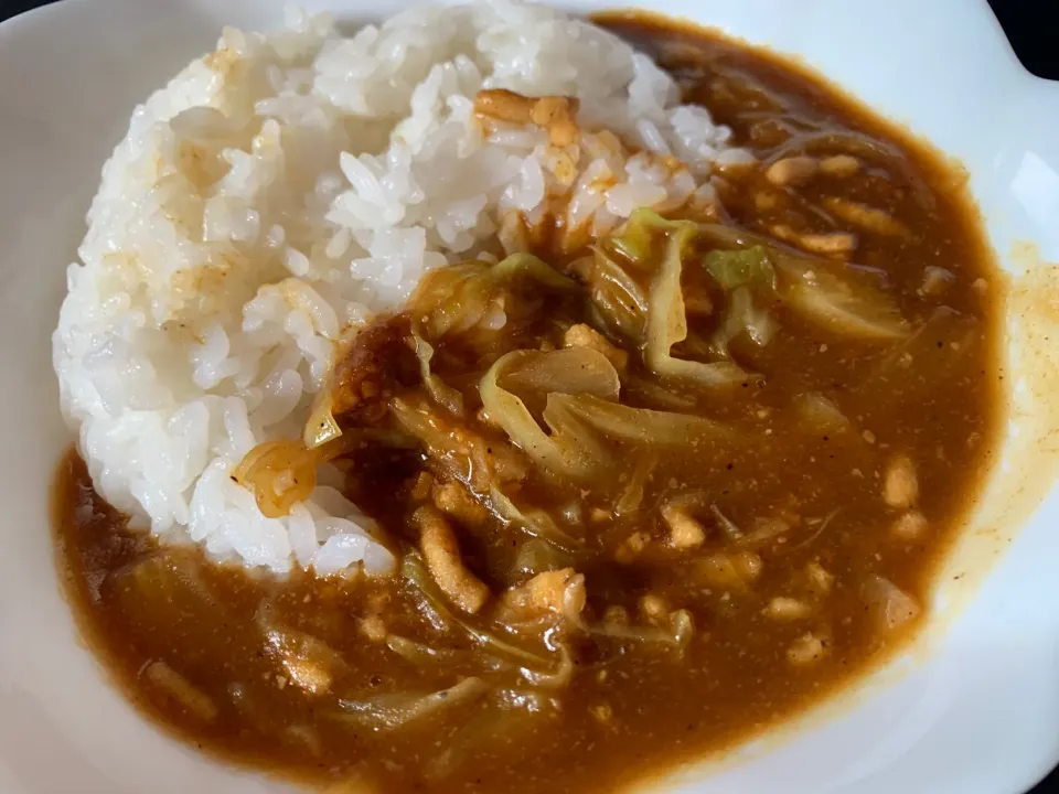 味噌がみそよ！ひき肉とキャベツと玉ねぎのカレー|そらまめさん