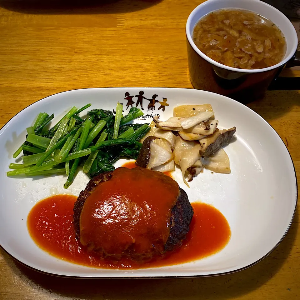 チーズインハンバーグと、オニオンスープ|もえさん