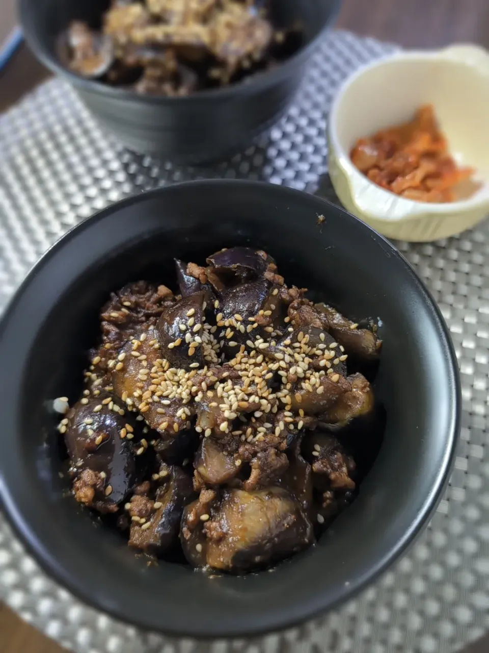 なす味噌そぼろ丼|テケテケさん