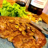 Snapdishの料理写真:リブロースステーキ😍🍷💕✨| アイさん