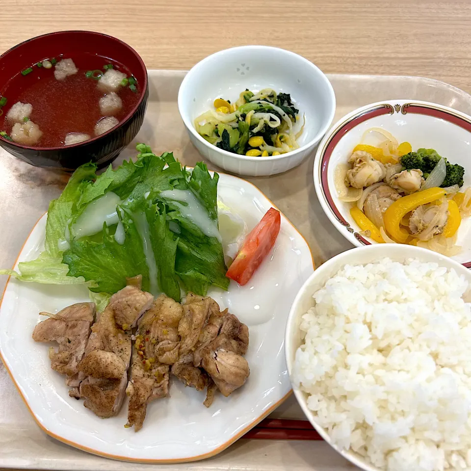 ガーリックチキン😋寮の晩御飯|すかラインさん