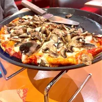 Snapdishの料理写真:Shakey’s mushroom pizza|🌺IAnneさん