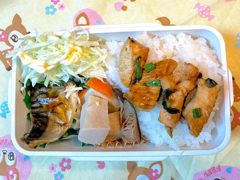 Snapdishの料理写真:焼き鳥弁当|えつこさん