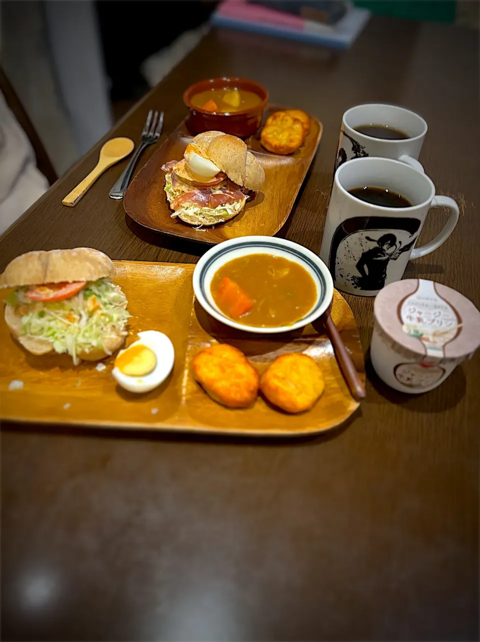 チキンナゲット　生ハムと卵キャベツのサンド　カレー　コーヒー　ミルクプリン|ch＊K*∀o(^^*)♪さん