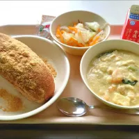 Snapdishの料理写真:今日の給食(10/10)|えっちゃんさん