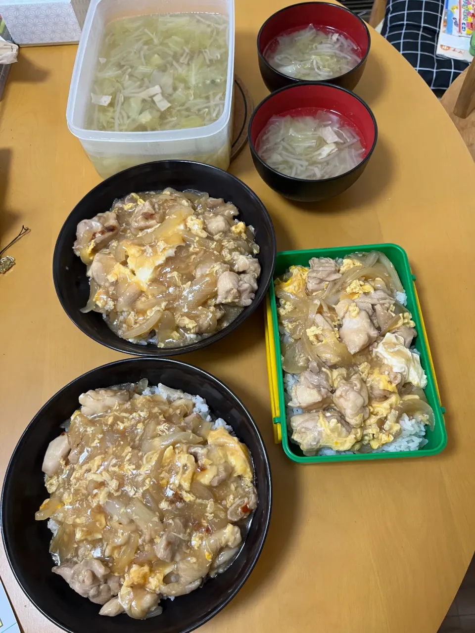 Snapdishの料理写真:いつかの晩御飯や愛妻弁当は親子丼✨|モモ&ハーブmama🐰🐹🐢🐠❤️さん