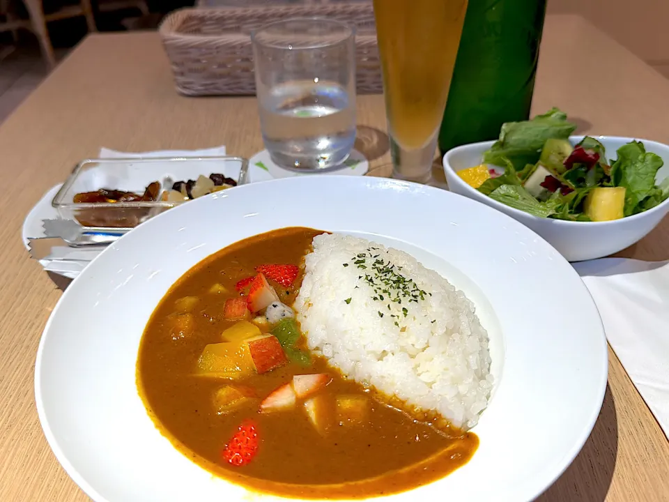 京橋千疋屋　大丸東京　フルーツカレー|あべたかひろさん